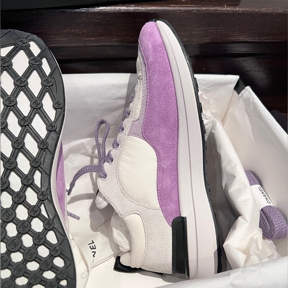 Very good condition Chanel trainers - Picture 11 of 12